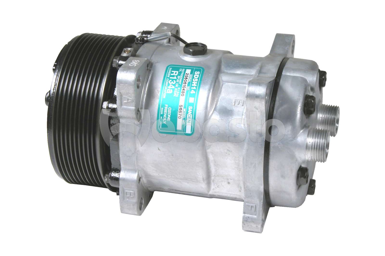 015604m